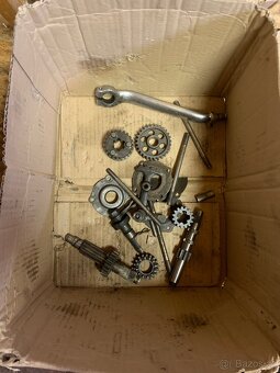 Kartéry motoru čz 125/476 nebo 175/477 - 9