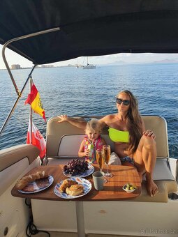 Prodám motorovou loď Bayliner cruiser 855 Ciera 8 - 9