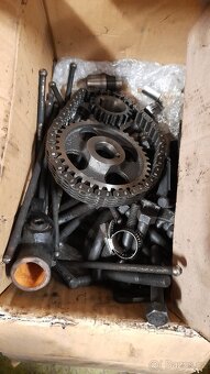 Motor Ford Mustang, 200 ci (3,3 l), L6 - 9