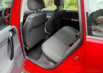 Volkswagen Polo 1,2i klima výhřev sedadel benzín - 9