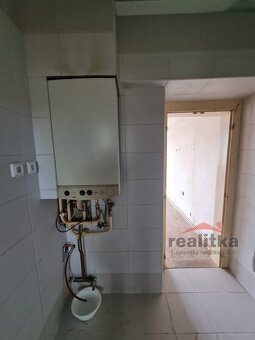 Prodej bytu 3+1 na Krnovské ul. v Opavě - 9