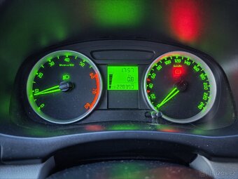 Škoda Roomster 1,4 16V 63 kW - 9