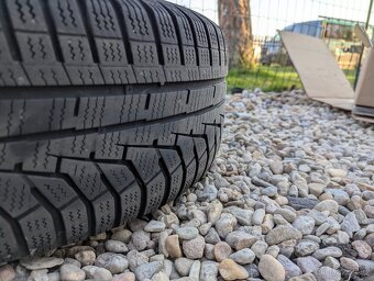 Plechová kola 5x112 R16 Superb/Passat zimní pneu 215/60 - 9