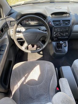 Mitsubishi Space Wagon 2.4i 108kw rok 1999 STK 4/2027 7.míst - 9