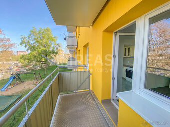 Milovice, pronájem bytu 2 + 1, 48 m2 s balkónem 2 m2 a sklep - 9