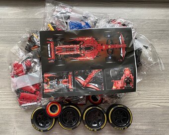 NOVÉ Ferrari SF-24 F1 - 1361ks kostek - 9