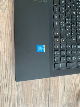 Notebook Lenovo B590, Intel Pentium, 4 GB RAM, 9.9/10 stav - 9