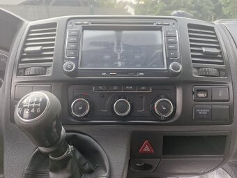 Volkswagen Caravelle - 9