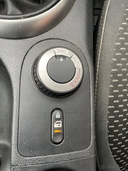 Nissan Qashqai 2.0 DCI 110kw 4x4 2008 - 9