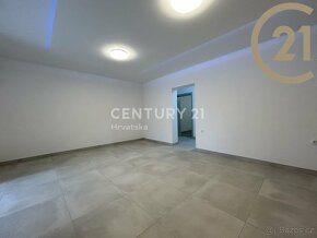 Prodej bytu 4+kk (70 m2) s dvěma terasami - Poreč, Istrie, C - 9