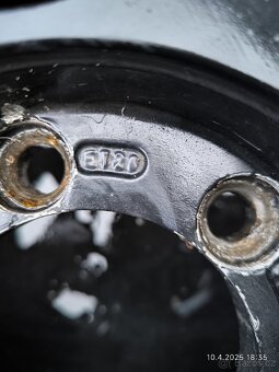 Prodám kompletní kola BFGoodrich Mud Terrain TA KM3 - 9