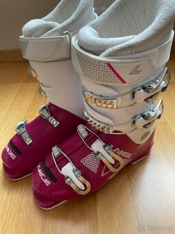 juniorské lyžařské boty Lange - velikost 23,5 - 9