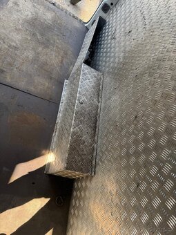 Hliníková vestavba včetně dřevěné podlahy na Sprinter - 9