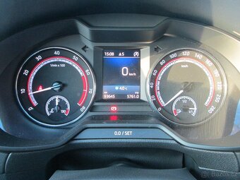 Škoda Octavia III RS 169KW manuál 93000km Navi Full Led 1.ma - 9