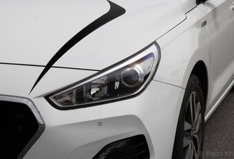 Hyundai i30 CW 1.6 CRDi 136 Family - 9
