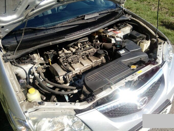 Mazda Premacy 1.8 74Kw RV. 2004 - náhradní díly - 9
