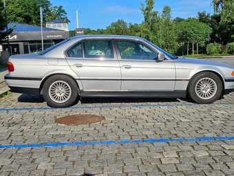 BMW 730d E38 142kW - 9