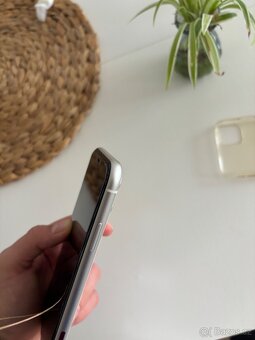 Iphone 11 128gb bílý - 9