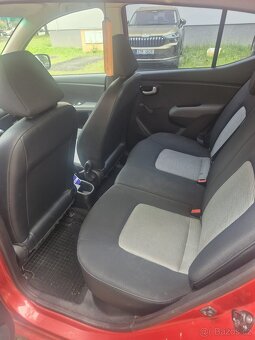 Hyundai i10 - 9