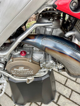 HONDA CR 250 - 9