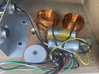 Pár výkonných středovýšek pro PA, - 9