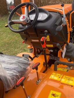 Traktor TIGER 504 - 9