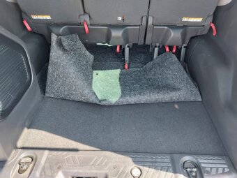 Ford tourneo custom 2.2 tdci 92kw long - 9