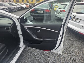 Hyundai i30 1.6 1majitel 63 TKM 249 000 Kč - 9