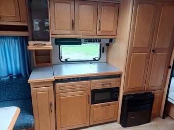Karavan Hobby 560 Exclusive 24 - 9