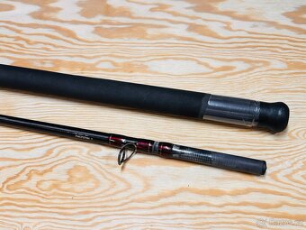 SUMCOVÝ / MOŘSKÝ PRUT SHIMANO FORCEMASTER CAT FISH / 2,70 m - 9