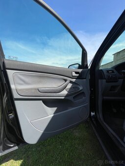 Ford C-MAX 1.6 TDCi 66Kw kombi - 9