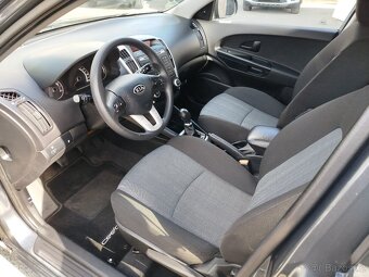 Kia Ceed 1.4i 66kW, r.v. 3/2011, najeto 146.688km - 9