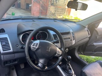 Peugeot 4007, 2.2 HDI - 9
