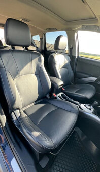 Mitsubishi Outlander 2.4 Instyle NAVI CVT - 9