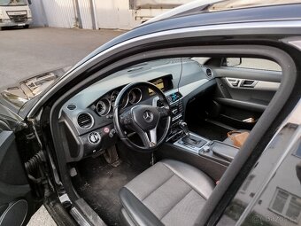 Mercedes C200 CDI Automat Elegant 2011 – 270 000 km - 9