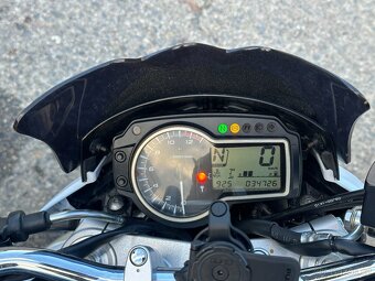 Suzuki GSR 750 2014 - 9