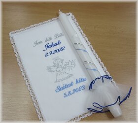 Vyšívaná křestní rouška + svíce s ozdobou - 9