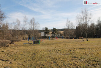 Pěkný pozemek o rozloze 1148 m2 v obci Prameny u Kladské ned - 9