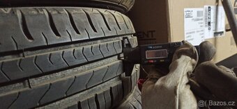 165/60 R15 77H Continental 165/65 R15 Falken - 9