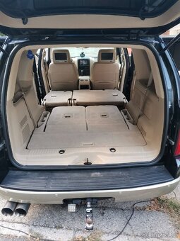 Ford Explorer V8 benzín 4x4 7-míst - 9