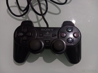 PlayStation 2 + příslušenství - 9