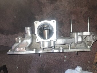 Turbo Sání blok motoru Mazda 2,2d 110kw - 9