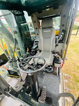 Kolové rypadlo Volvo EW160E - 9