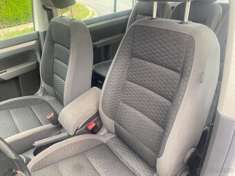 Volkswagen Touran 2.0i Benzín/CNG rok výroby 2010 200.000km - 9