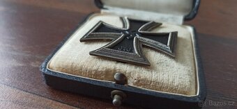 Záslužný kříž, železný kříž v etui. - 9