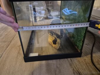 Prodám akvárko 30 li - 9