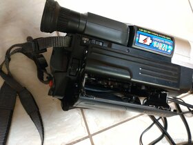 Videokamera Hitachi - 9