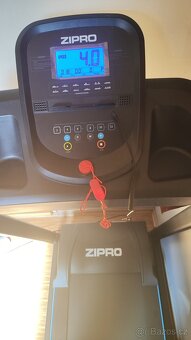Běžecký pás Zipro Tekno - 9