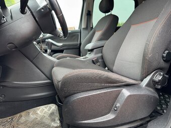 Ford S-Max 2.0 TDCI Face-Lift Akční Model - 9