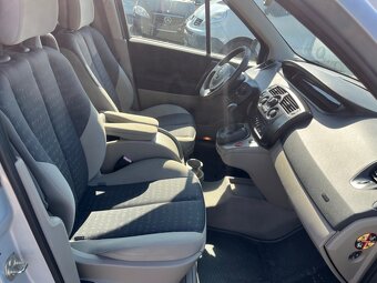 Renault Scénic 1.6i 83kW - 9